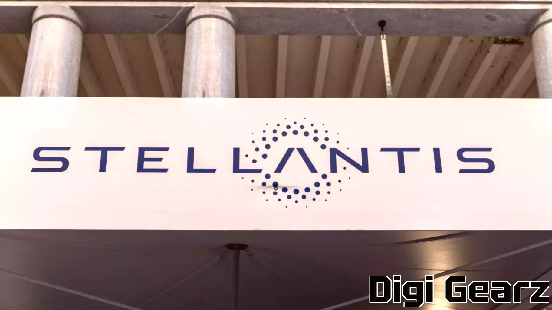 Amazon and Stellantis to End In-Car Technology Partnership